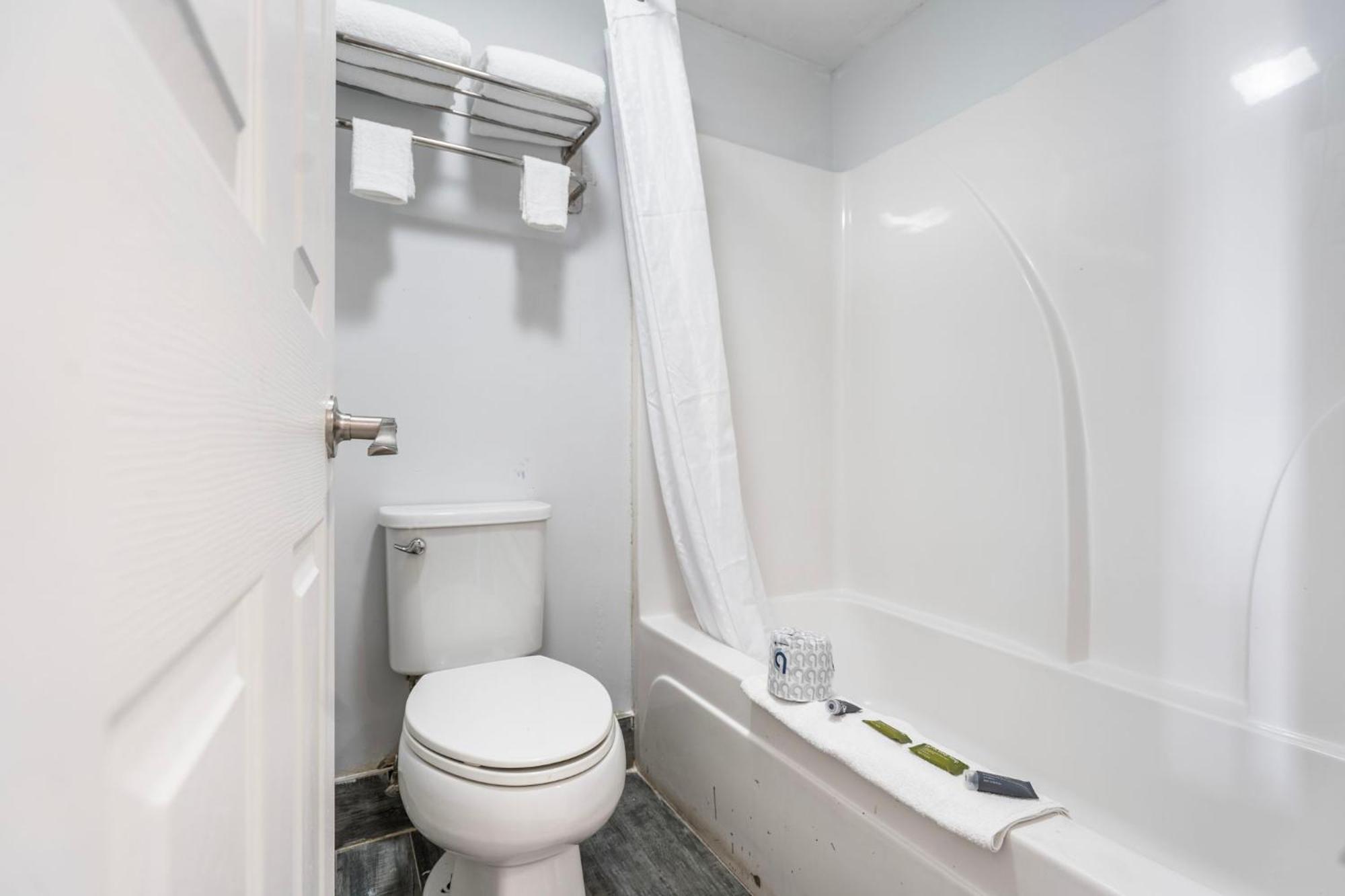 Budgetel Inns & Suites Augusta Downtown 706-945-1238 Zewnętrze zdjęcie