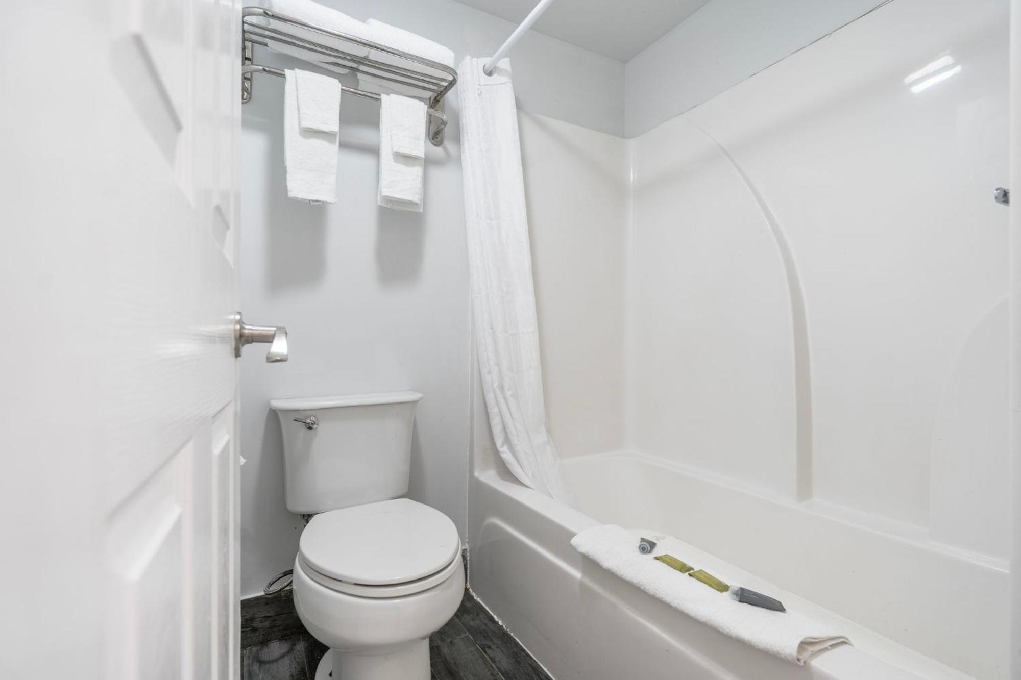 Budgetel Inns & Suites Augusta Downtown 706-945-1238 Zewnętrze zdjęcie